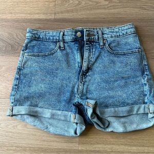 High waisted short